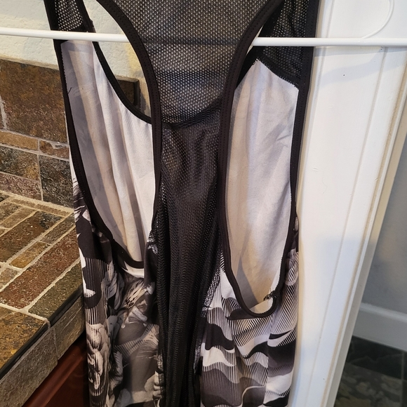 Tank top - Picture 2 of 2